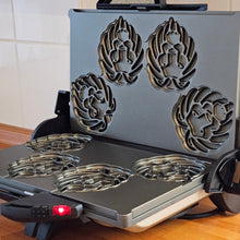 Lade das Bild in den Galerie-Viewer, Löwenwaffeleisen