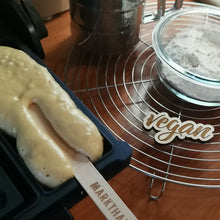 Lade das Bild in den Galerie-Viewer, Yammie Veggie-Mix: Vegane Waffelbackmischung (ohne Ei & Milch) – Pflanzlicher Waffelteig